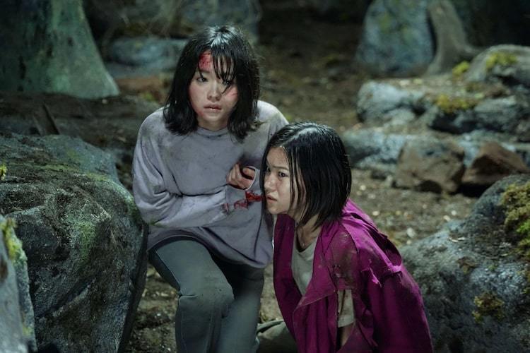 山田杏奈×山口まゆ「樹海村」場面カット12枚公開、神尾楓珠や工藤遥の