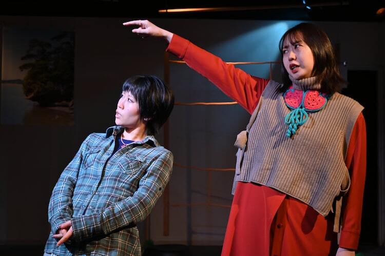 譜面絵画の新作、オーバーツーリズムをベースにした「プレミアムの果て