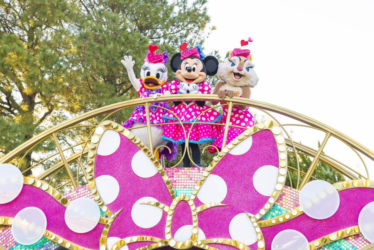 ミニーの可愛さ全開♪「ミニーのファンダーランド」パレード・グルメ