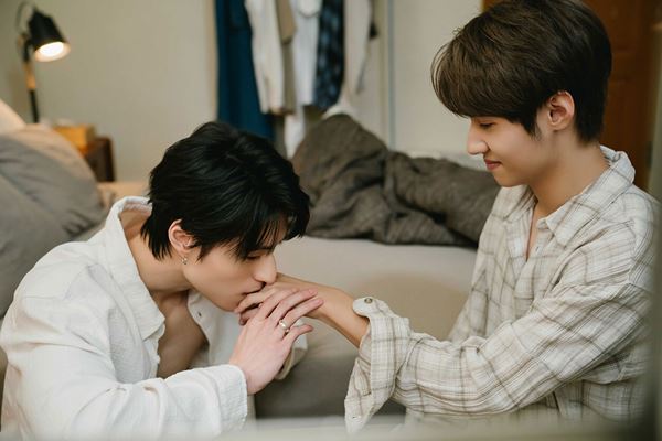 (C)2025 CLLENN Inc. All Rights Reserved.