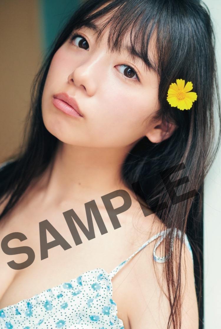 日向坂46齊藤京子、1st写真集に付属するポストカード6種は本人の