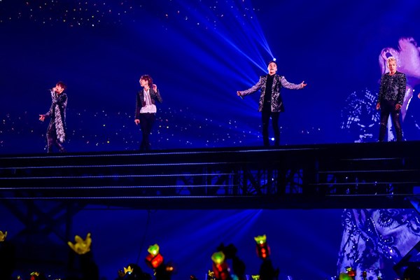 (C)YG ENTERTAINMENT JAPAN/YGEX/avex entertainment