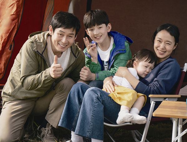 (C)2019 NEXT ENTERTAINMENT WORLD & NOWFILM & REDPETER FILM & PINEHOUSEFILM. All Rights Reserved.