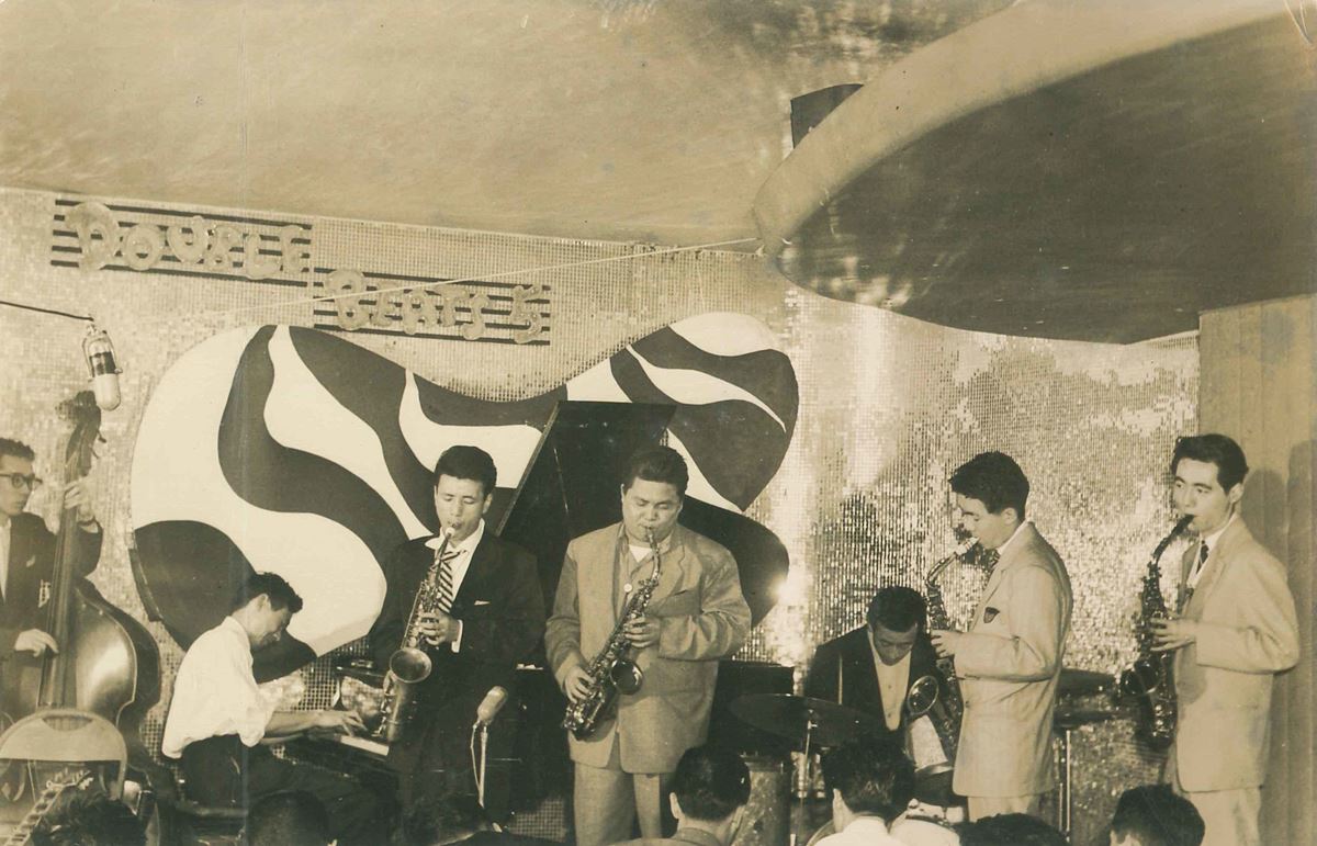 1954年横浜のクラブ「モカンボ」でのジャムセッション
