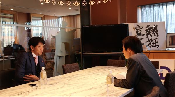 (C)2018 吉本興業/チームオクヤマ