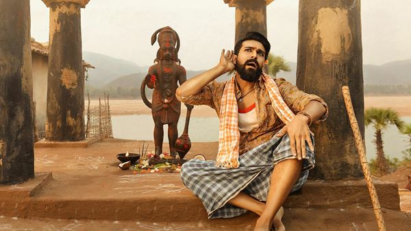 (C)Mythri Movie Makers