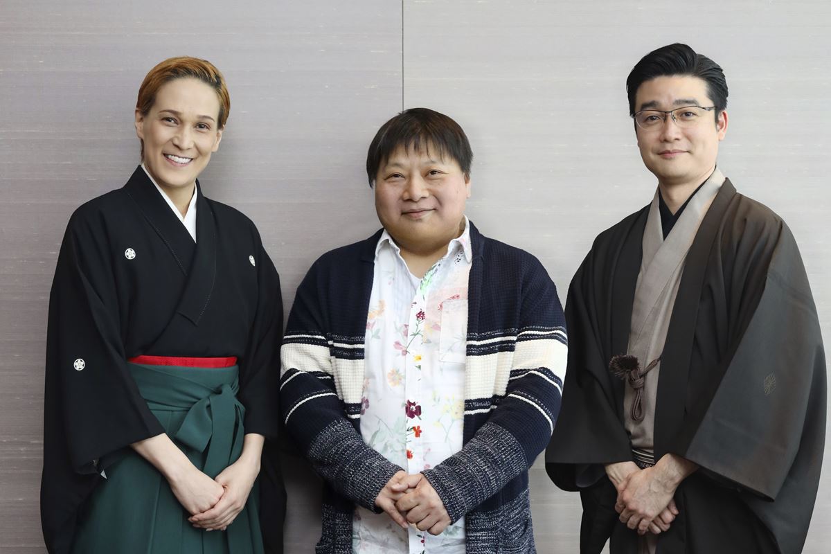 (左から)桐生麻耶、荻田浩一、尾上菊之丞