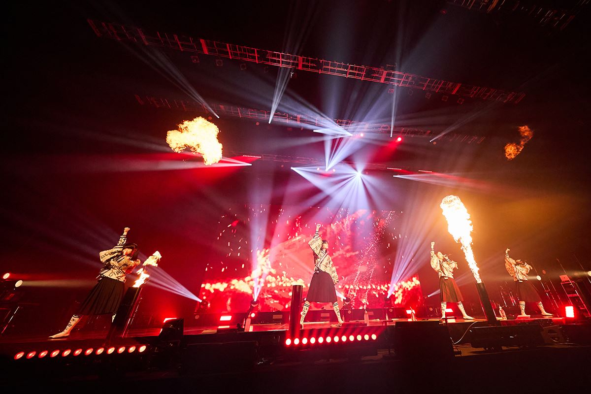 新しい学校のリーダーズ