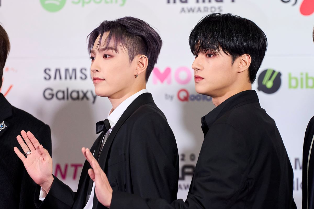 11月28・29日に東京・東京ドームで開催された「2023 MAMA AWARDS」のレッドカーペットDAY2に登場したATEEZ 撮影：伊藤 由圭 (C) CJ ENM Co., All Rights Reserved