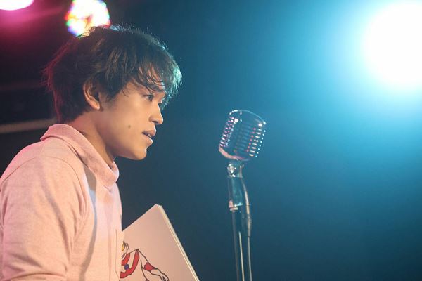 (C)「初恋芸人」フィルムパートナーズ 