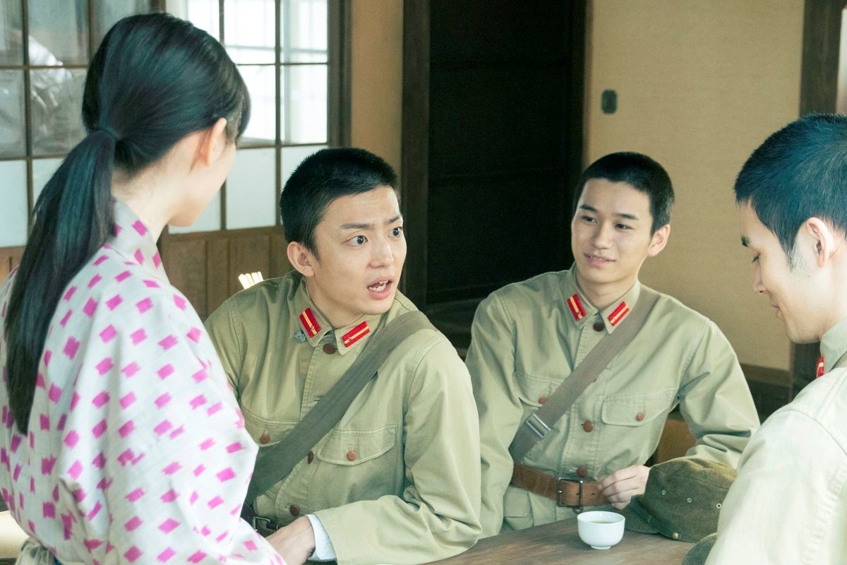 水上恒司、伊藤健太郎らが福原遥へ自己紹介 『あの花が咲く丘で、君と