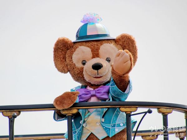 ディズニーシーの冬限定「超ビッグサイズ」ダッフィーぬいぐるみが登場
