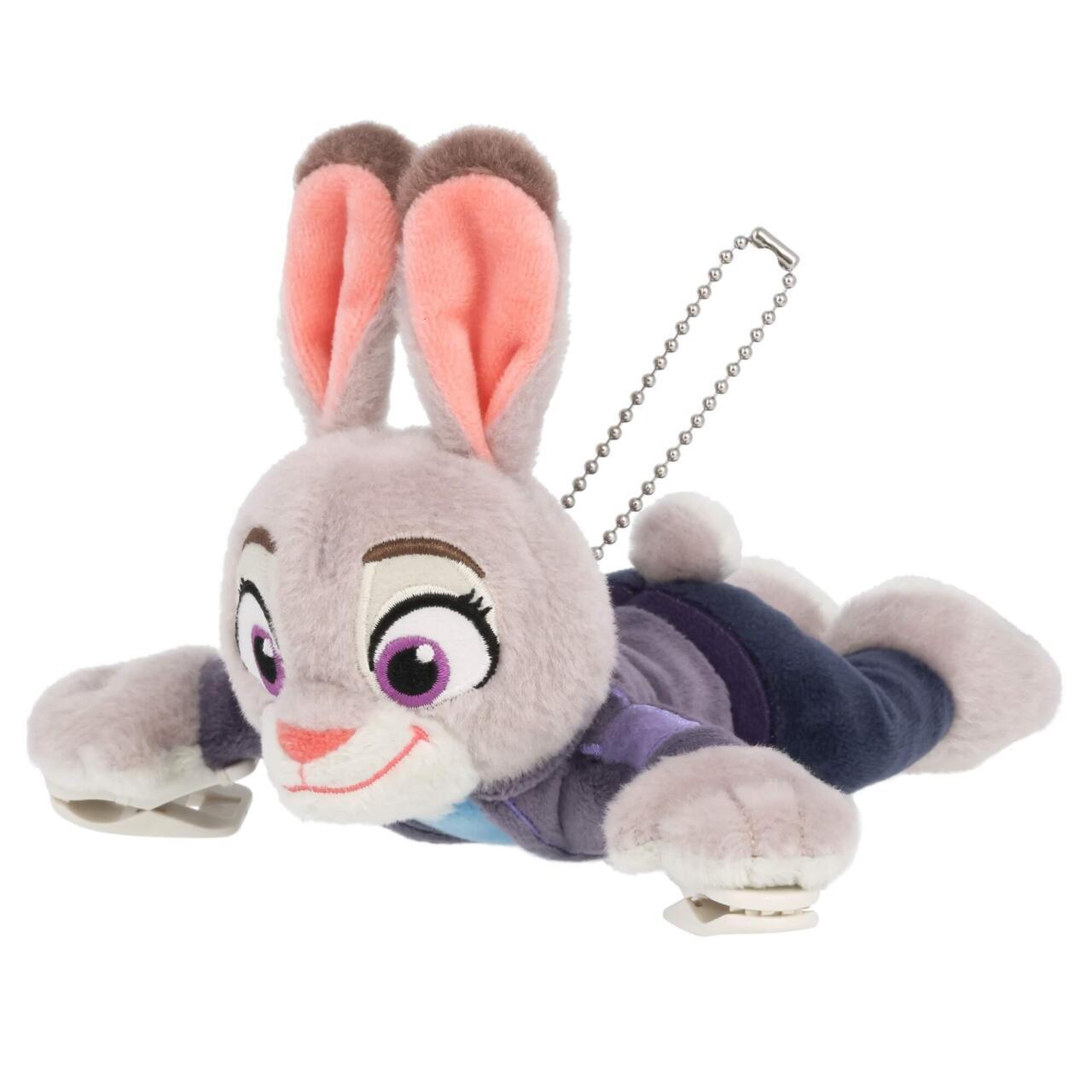 ディズニー】新キャラ“ヘビのゲイリー”がマフラーに！ 長い体を活かし