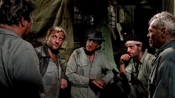 (C)MCMLXXVII by FILM PROPERTIES INTERNATIONAL N.V. All rights reserved.