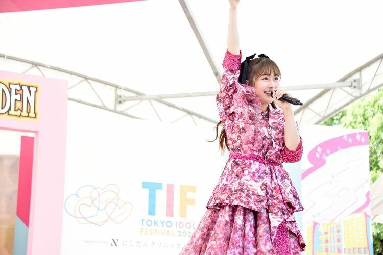 ももクロ佐々木彩夏「だてあり」で「TIF2023」開幕、真夏の野外に