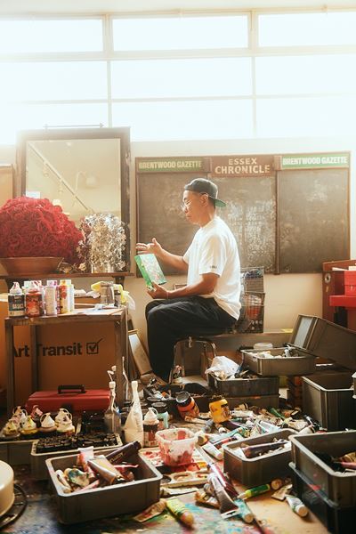 木梨憲武　シールアート　本人直筆 ラジオリスナーから集めたシールアート作品も初お披露目！ 木梨