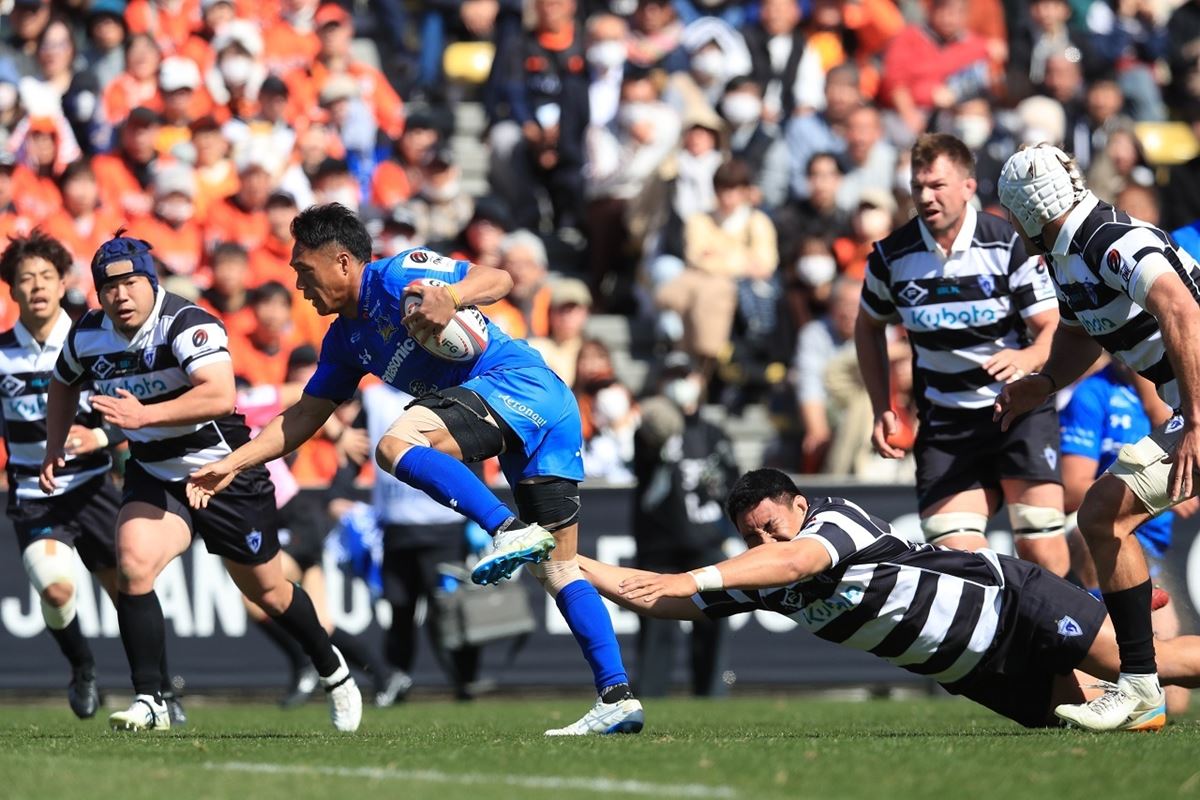 山沢拓也(埼玉ワイルドナイツ)　(C)JRLO