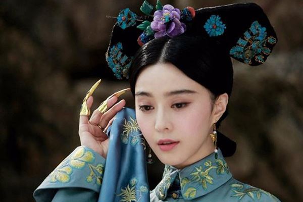 (C)2016  Evergrande Pictures Co.ltd , Anna Sanders Films, SFPC