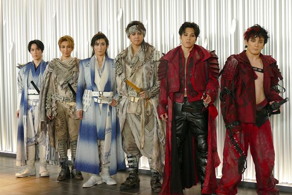 Amazon.co.jp: HiGH&LOW THE 戦国(Blu-ray Disc2枚組)(初回生産