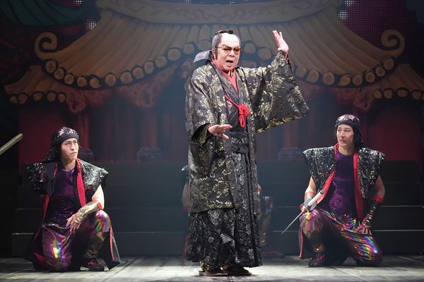劇団☆新感線45周年の“まつり”『爆烈忠臣蔵～桜吹雪