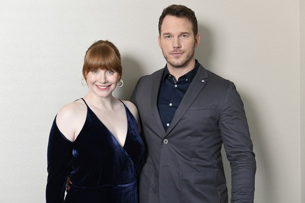 クリス・プラット　ブライス・ダラス・ハワード直筆サイン入り写真 クリス・プラット ブライス・ダラス・ハワード直筆サイン入り