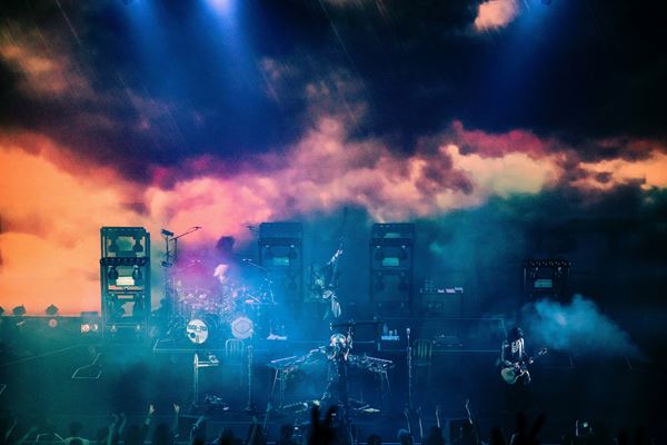 BUCK-TICK TOUR 2025 スブロサ SUBROSA』追加公演のオフィシャル