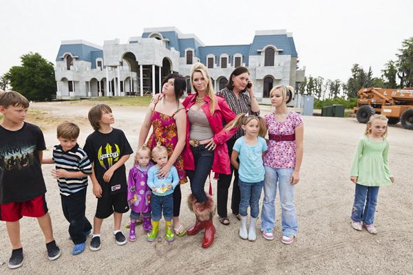 (C)2012 Queen of Versailles, LLC. All rights reserved.