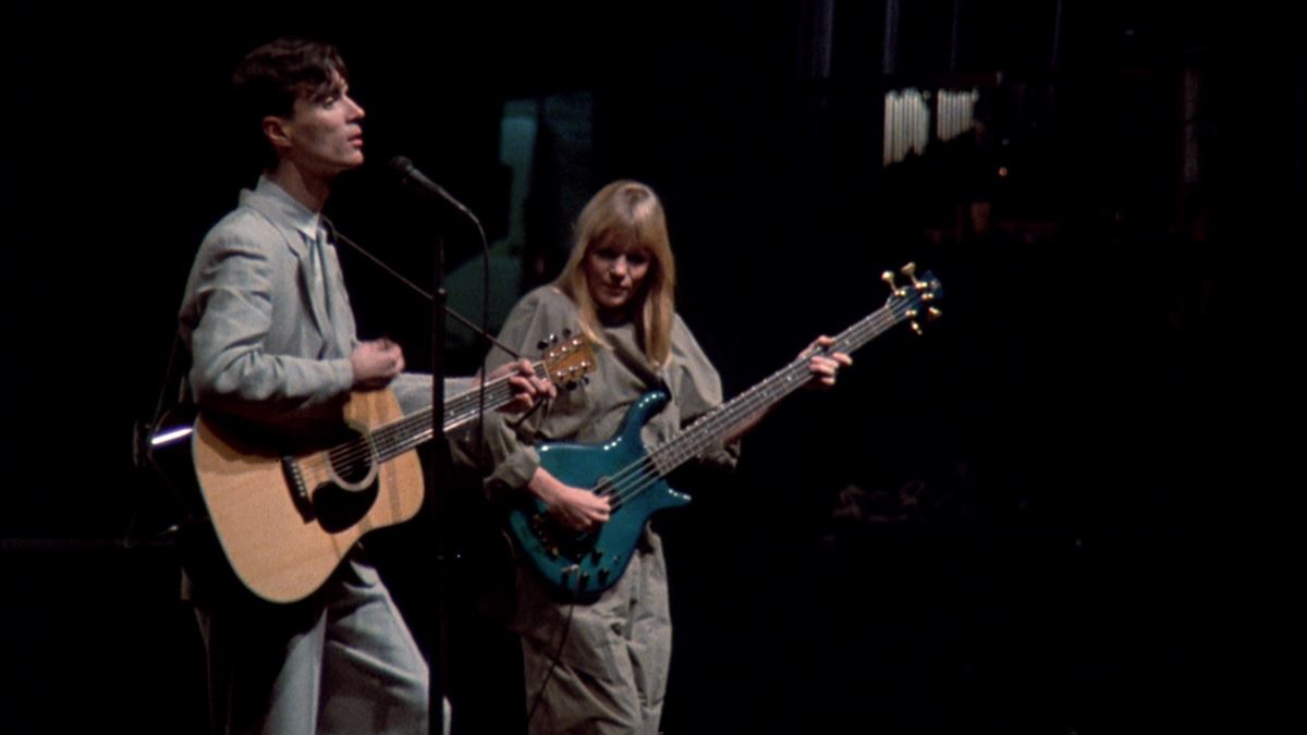 (C)1984 TALKING HEADS FILMS.  ALL RIGHTS RESERVED
