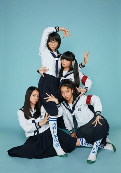 新しい学校のリーダーズ⭐︎4人分サイン入りロンT⭐︎