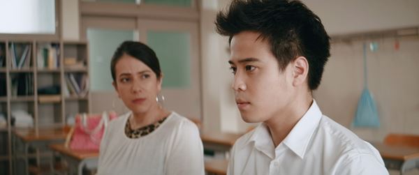 (C)「世界は僕らに気づかない」製作委員会