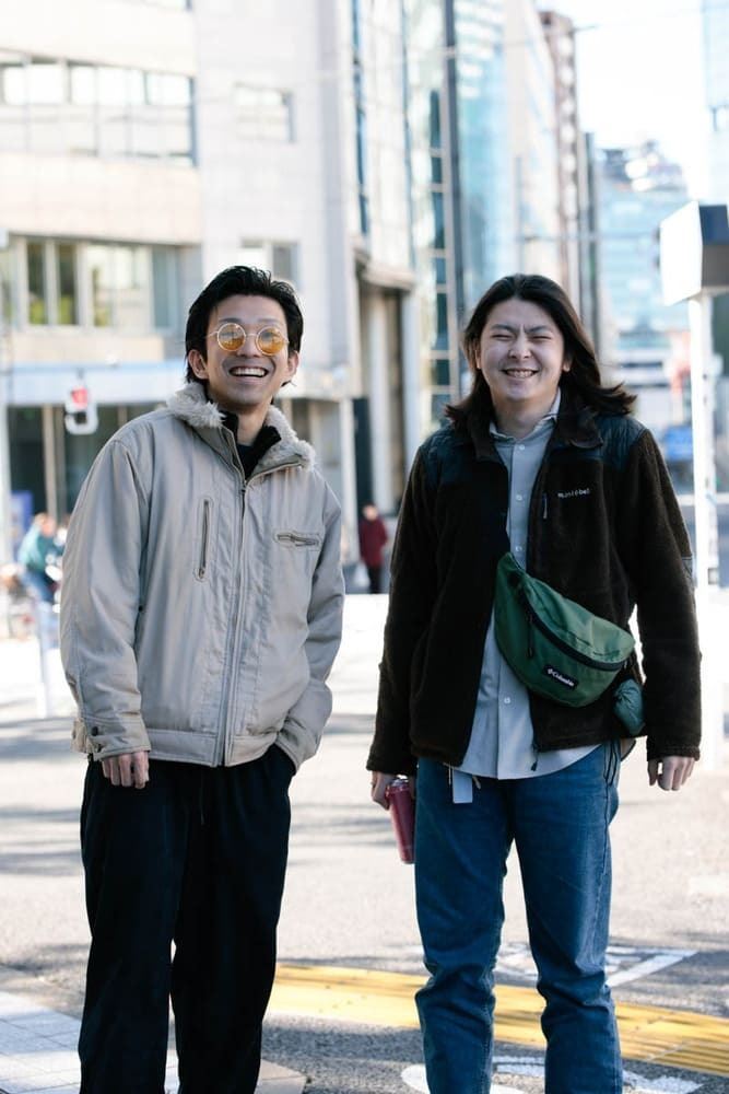 プレゼント】CRYAMYカワノ×小林私 サイン入り色紙 3名様！ - ぴあ音楽