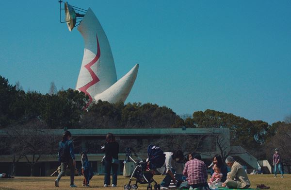 (C)2018映画『太陽の塔』製作委員会