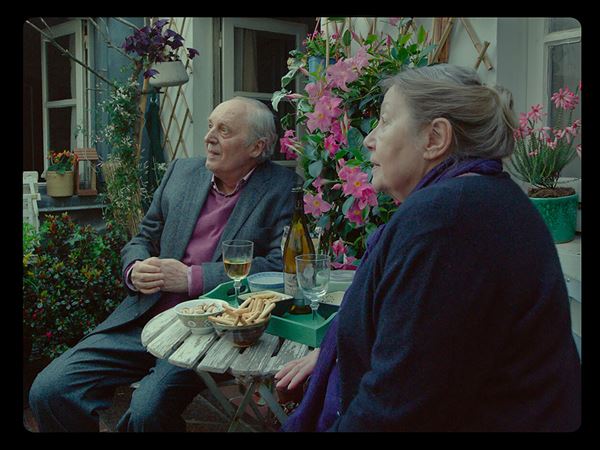 (C)2021 RECTANGLE PRODUCTIONS - GOODFELLAS - LES CINEMAS DE LA ZONE - KNM - ARTEMIS PRODUCTIONS - SRAB FILMS - LES FILMS VELVET - KALLOUCHE CINEMA