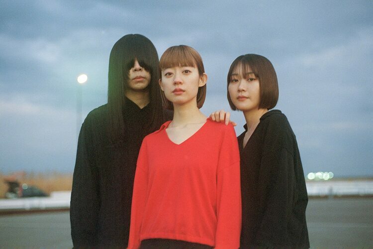 羊文学、本日発売のメジャー2ndアルバムより塩塚モエカの葛藤や孤独