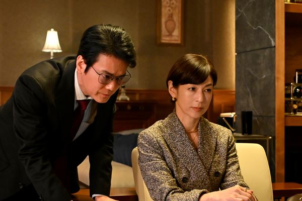 愛という名のもとに』以来31年ぶりの共演！ 唐沢寿明と鈴木