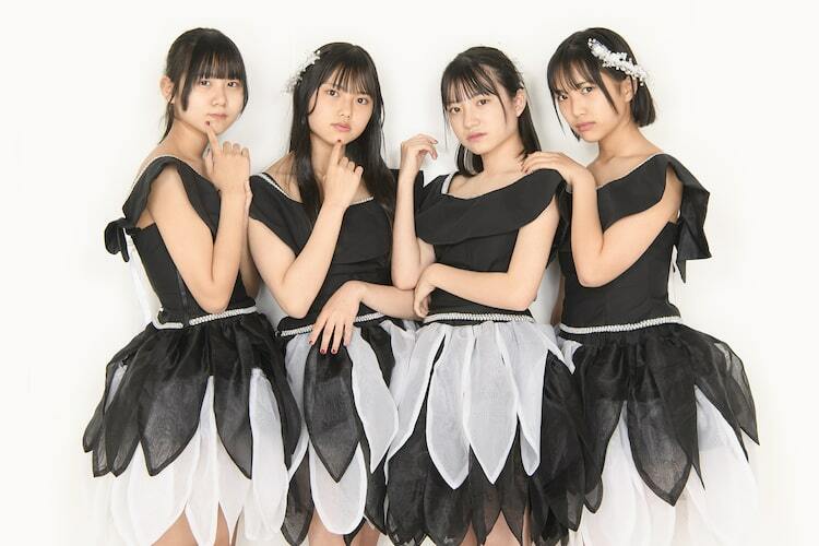 Jumping Kiss、大人の女性に近付く4人の表情収めた「キッスはあげない