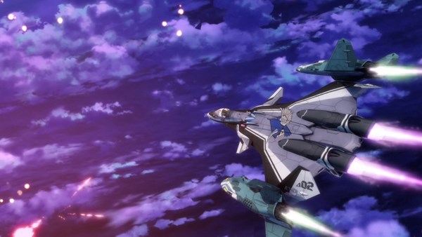 (C)2017 ビックウエスト／劇場版マクロスデルタ製作委員会