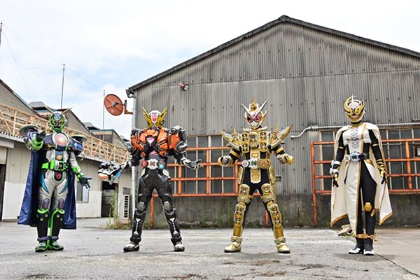 (C)石森プロ・ADK EM・バンダイ・東映ビデオ・東映　(C)石森プロ・テレビ朝日・ADK EM・東映