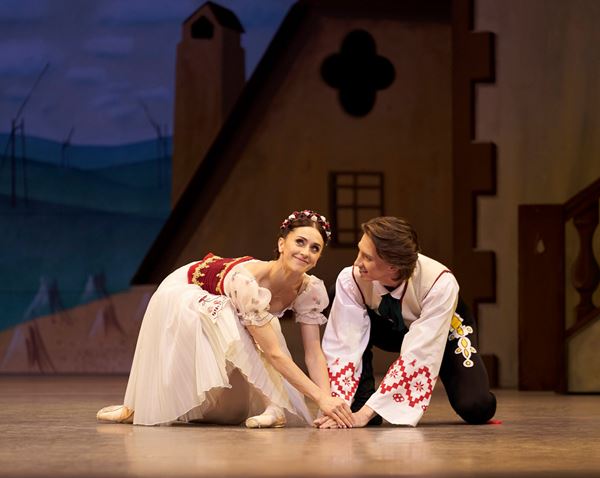 (C)ROH, 2019. Photographed by Bill Cooper. (C)2019 ROH. Photograph by Gavin Smart.