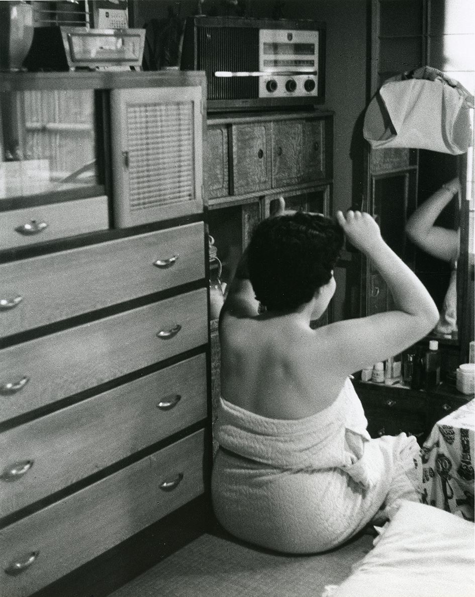 常盤とよ子 《夜の蝶へ》 1956年　 ゼラチン・シルバー・プリント 横浜都市発展記念館蔵