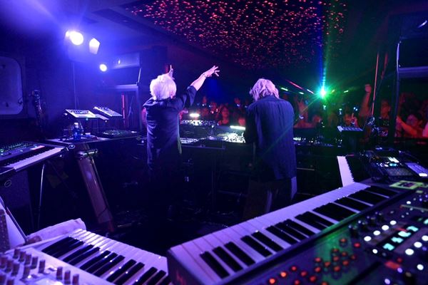 【Studiologic・Sledge・浅倉大介・小室哲哉・動作確認済み】 小室哲哉×浅倉大介によるPANDORA、EXCLUSIVE CLUB SET - GATEWAY