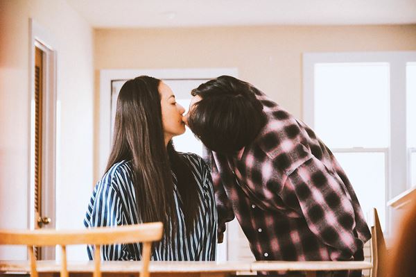 (C)2024「痴人の愛 リバース」パートナーズ