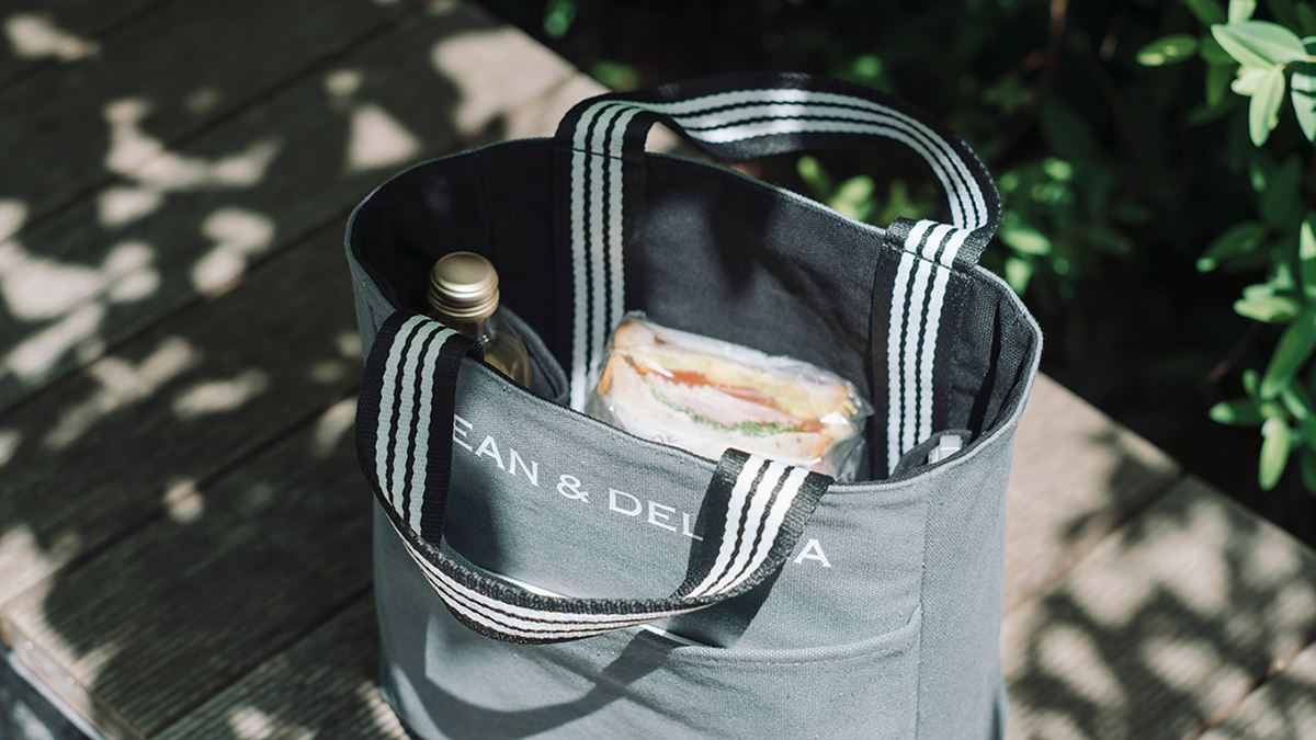 DEAN & DELUCA】おしゃれで実用的！リバーシブル仕様で使いやすい