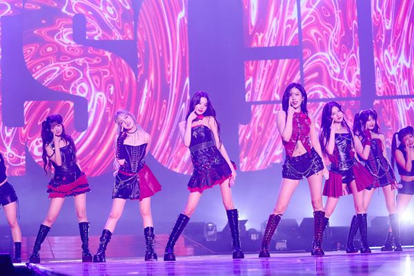 (C)2024 STARSHIP ENTERTAINMENT&LOTTE CULTUREWORKS&GRAMFILMS INC. All Rights Reserved.