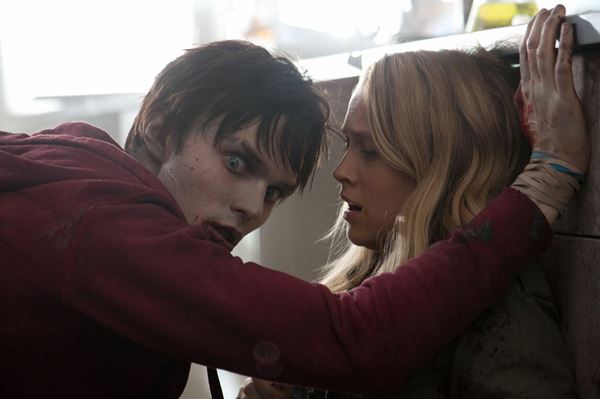 (C)2013 Summit Entertainment, LLC. All Rights Reserved