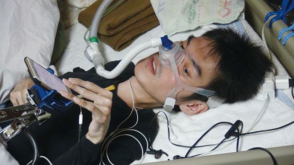 (C)『蹴る』製作委員会