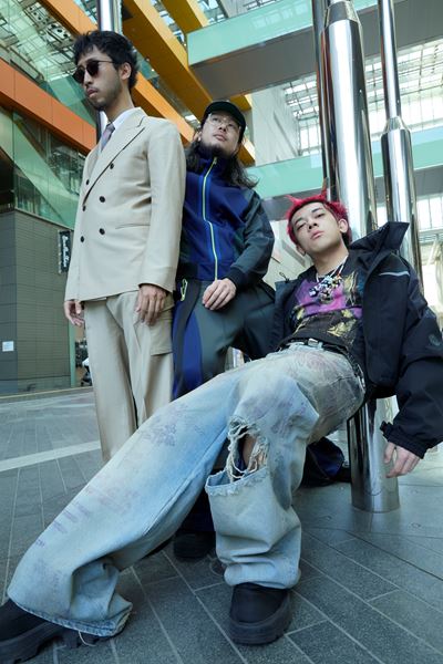 TUBE LIVE AROUND 2011 Tシャツセット　5 前田亘輝 x200_image.jpg
