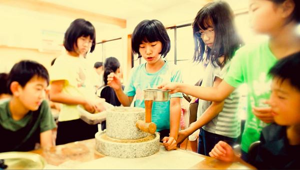 (C)「夢見る小学校」製作委員会.All Rights Reserved.