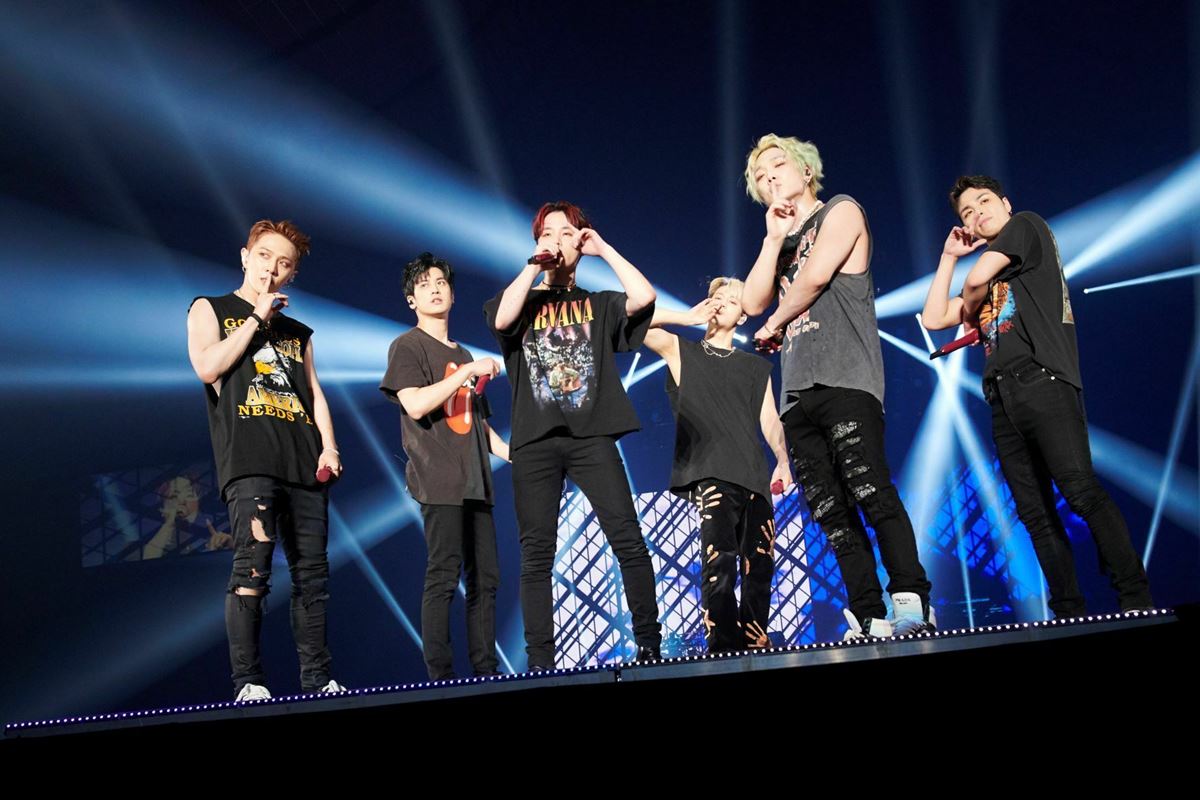 iKON、全32曲を披露した2年半ぶりジャパンツアー最終公演の