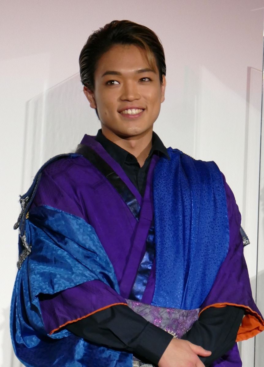 越岡裕貴（ふぉ～ゆ～）「ドッキリじゃないですよね？」と半信半疑 初出演・初主演映画『まくをおろすな！』の舞台挨拶登壇 の画像・写真 ぴあ映画